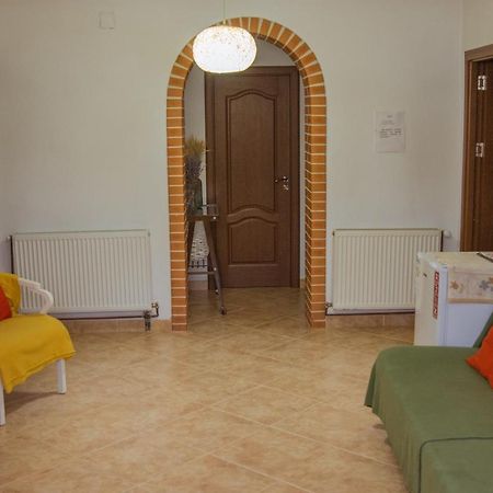 Pensiunea Casa Elena Корбени Екстериор снимка
